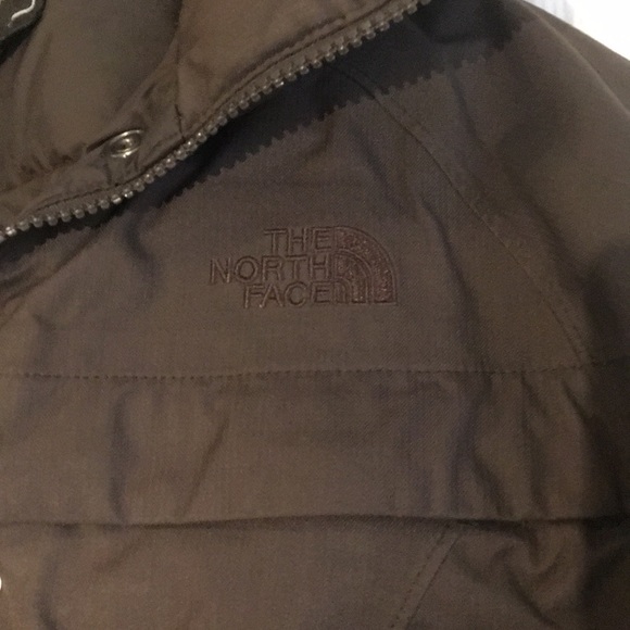 North face parka - Picture 2 of 2